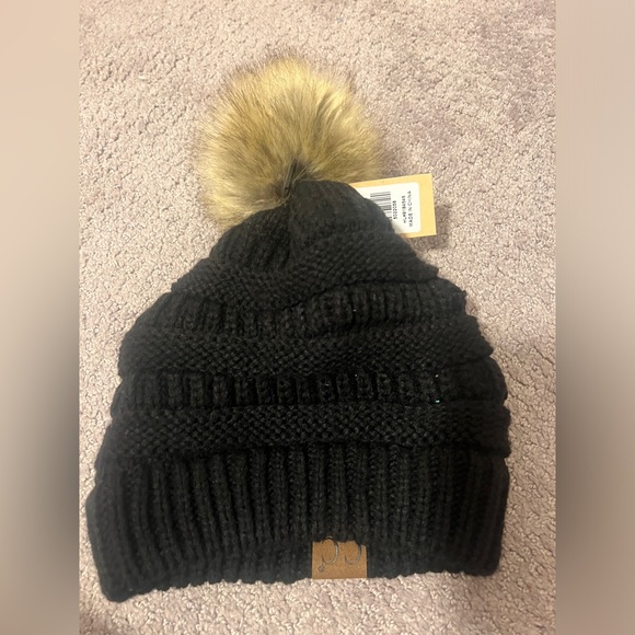 2 CC Beanies + 1 Headband bundle - Picture 10 of 10